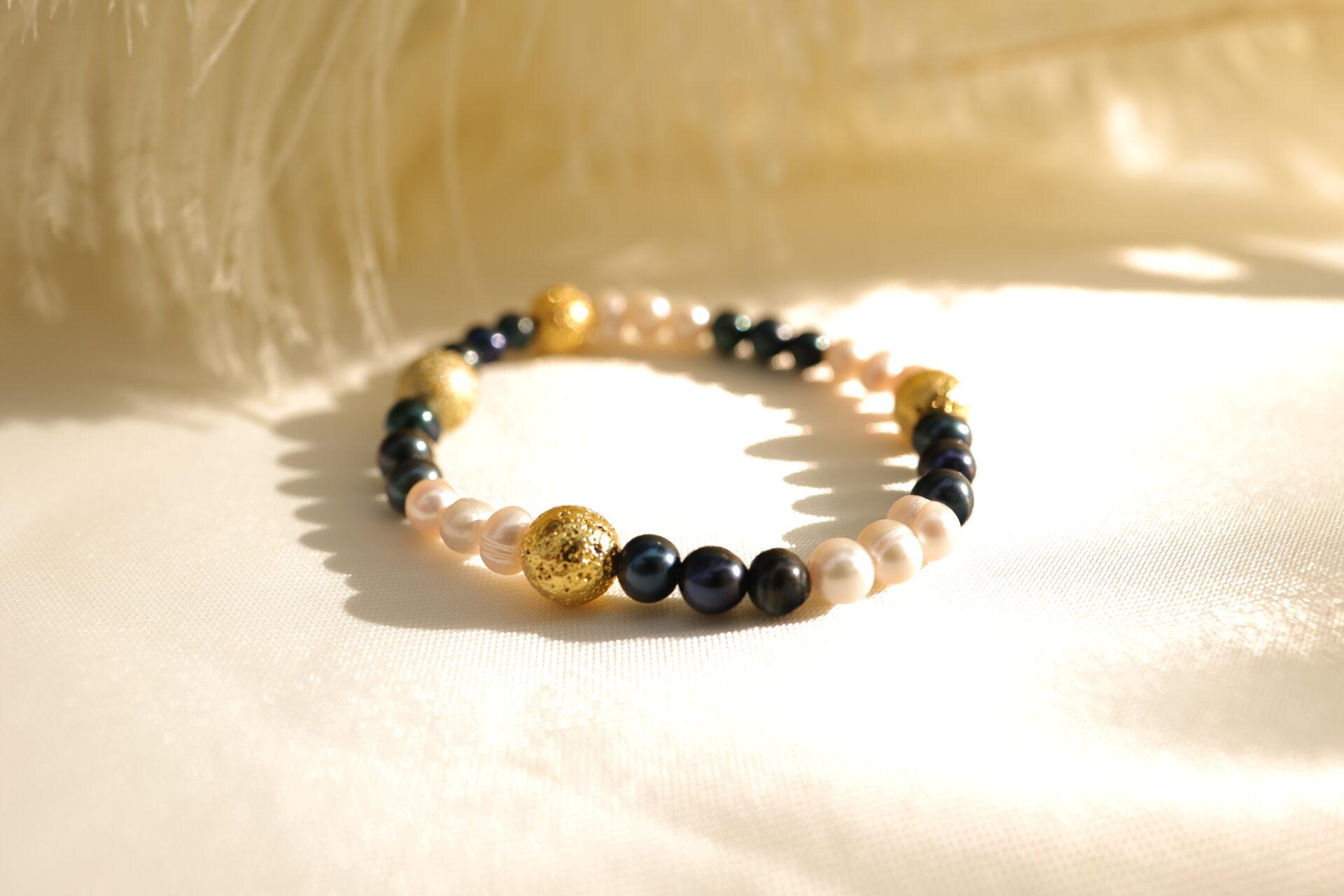 Liebe Armband – Schwarz-Rosé mit Gold