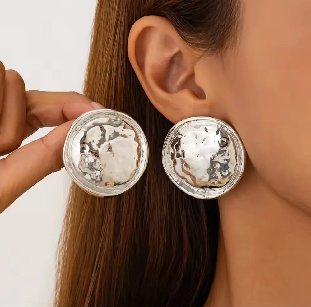 „L'Éclat Parisien“: Statement-Ohrringe 