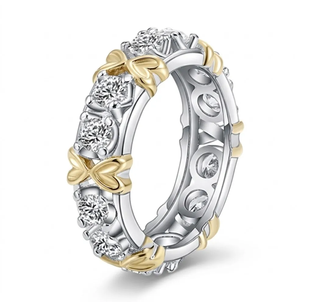 Stilvoller Ewigkeitsring mit funkelnden Kristallen