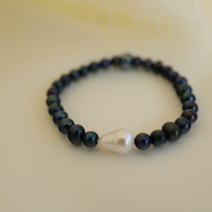 Neith-ikerti Armband