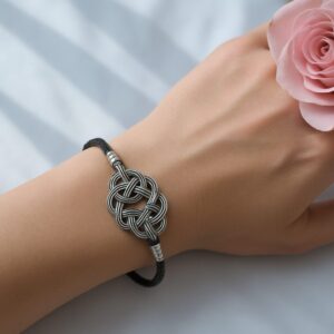 Queen  Armband