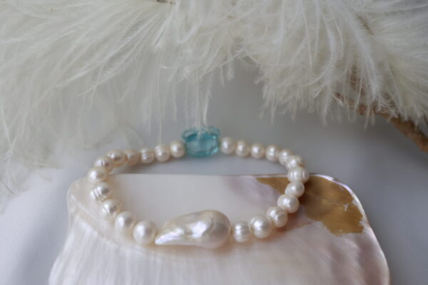"Pure Pearl" Armband - Image 3